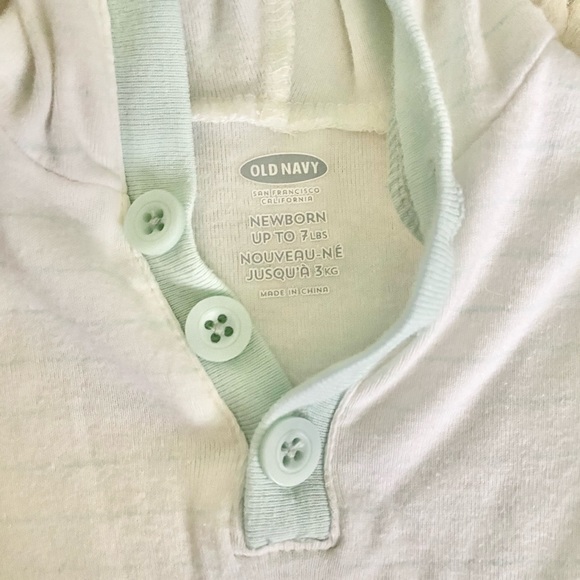 Old Navy Baby Romper - Picture 2 of 4